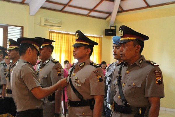 Lensa Hukum - Sertijab Waka Polres dan Kasatlantas Serta Kapolsek Pulosari di Pimpin Kapolres Pemalang LensaHukum.co.id - Sertijab Waka Polres dan Kasatlantas Serta Kapolsek Pulosari di Pimpin Kapolres Pemalang 2 - Sertijab Waka Polres dan Kasatlantas Serta Kapolsek Pulosari di Pimpin Kapolres Pemalang