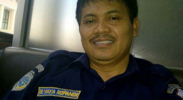 Sekretaris Dewan Pengurus Daerah (DPD) Organisasi Angkutan Darat (Organda) Kabupaten Bekasi, Ir. Yaya Ropandi (Foto : Sam Lubis)
