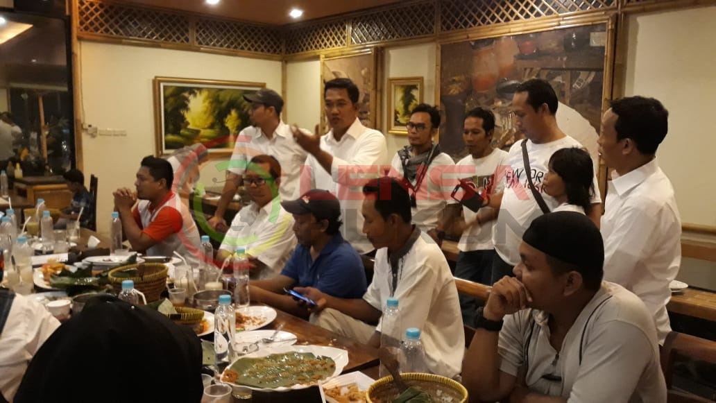 LensaHukum.co.id - Alumni SMU 115 Bukber Ramadhan di Resto Mang Kabayan 2 - Alumni SMU 115 Bukber Ramadhan di Resto Mang Kabayan