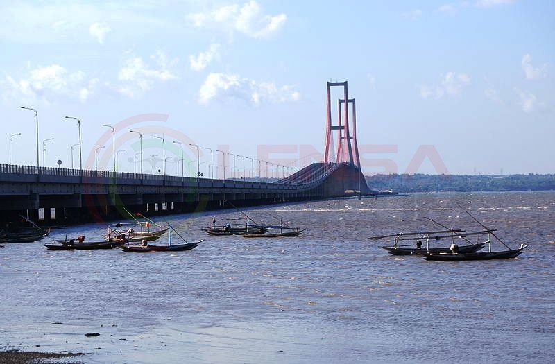 LensaHukum.co.id - Mengenal Sejarah Jembatan Suramadu 2 - Mengenal Sejarah Jembatan Suramadu