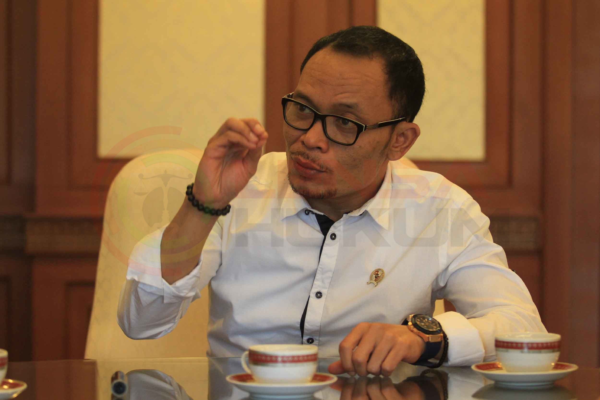 Lensa Hukum - Menteri Disnaker Tentang Pengawas Ketenagakerjaan LensaHukum.co.id - Menteri Disnaker1 - Menteri Disnaker Tentang Pengawas Ketenagakerjaan