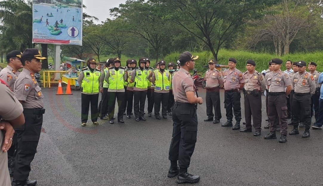 LensaHukum.co.id - 100 Personil Dikerahkan Polres Metro Bekasi Bersama Polsek Tambun - 100 Personil Dikerahkan Polres Metro Bekasi, Bersama Polsek Tambun
