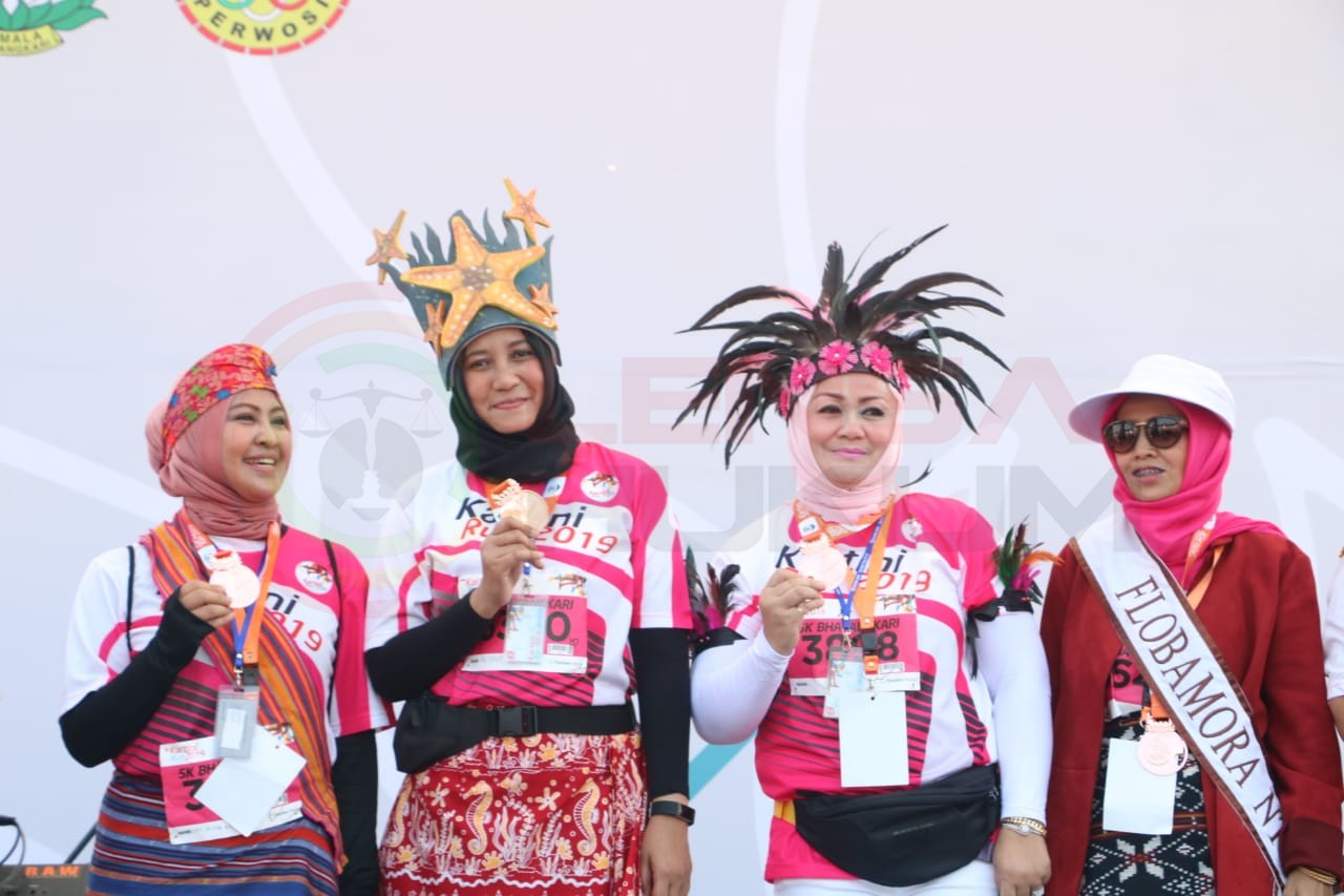 LensaHukum.co.id - IMG 20190408 WA0017 - Ketua Bhayangkari Banten Ikut Meriahkan Kartini Run 2019