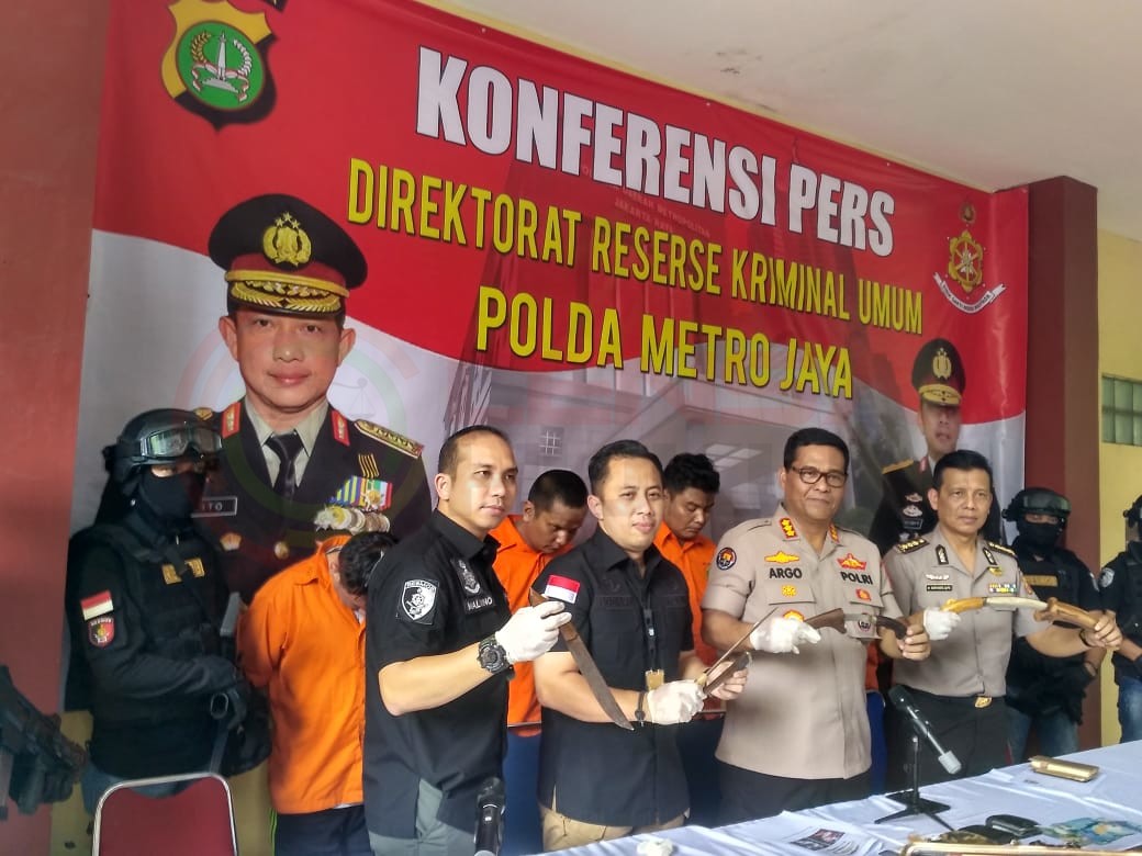 LensaHukum.co.id - IMG 20190411 WA0031 - Resmob Polda Metro Tindak Tegas Specialist Perampok Nasabah Bank