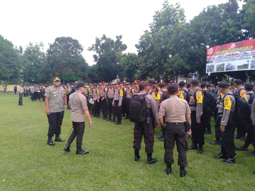 LensaHukum.co.id - IMG 20190415 WA0027 - Kapolres Serang Kota Melakukan Pengecekan Personil