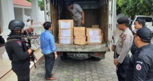 LensaHukum.co.id - IMG 20190415 WA0042 310x165 - Brimobda Banten Melakukan Pengawalan Kotak Suara KPUD Cilegon