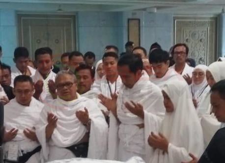 LensaHukum.co.id - IMG 20190416 WA0011 - Guru Spiritual Jokowi Turut Umroh Ke Mekkah
