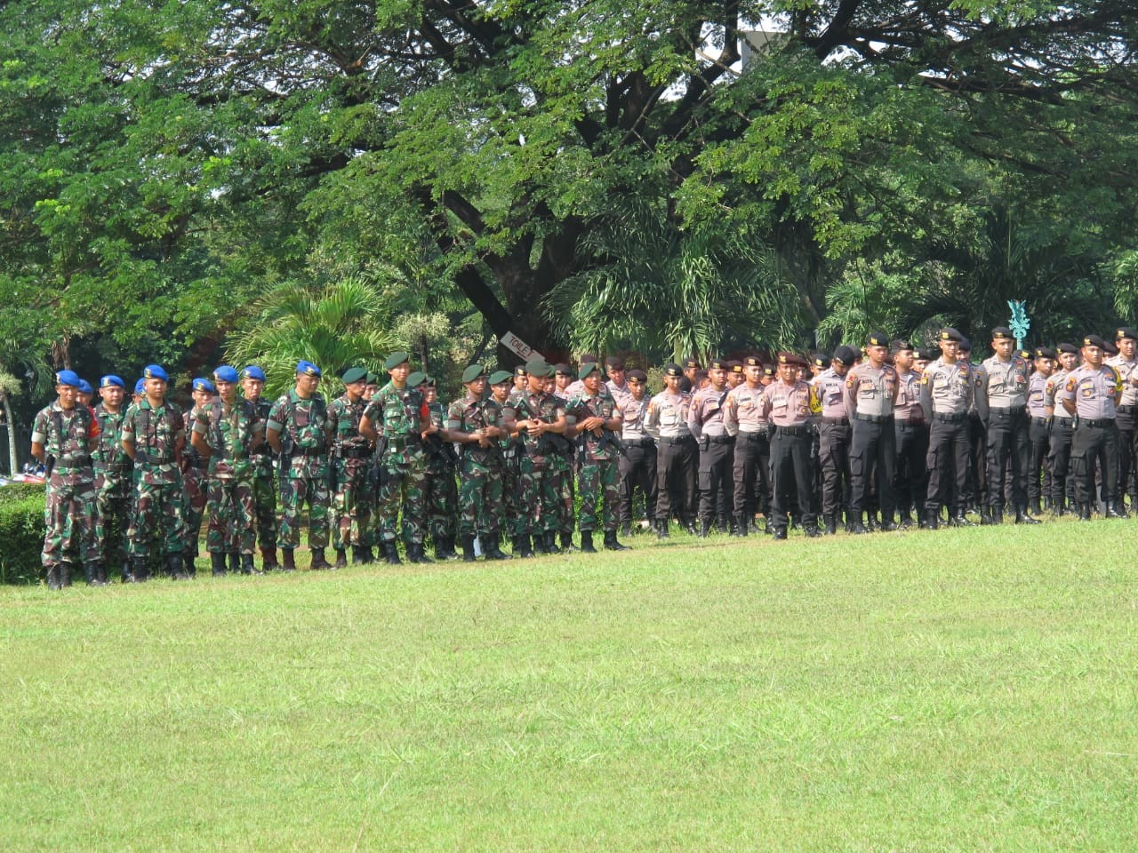 LensaHukum.co.id - IMG 20190416 WA0046 - TNI dan Polri Apel Pasukan PAM TPS Pemilu 2019