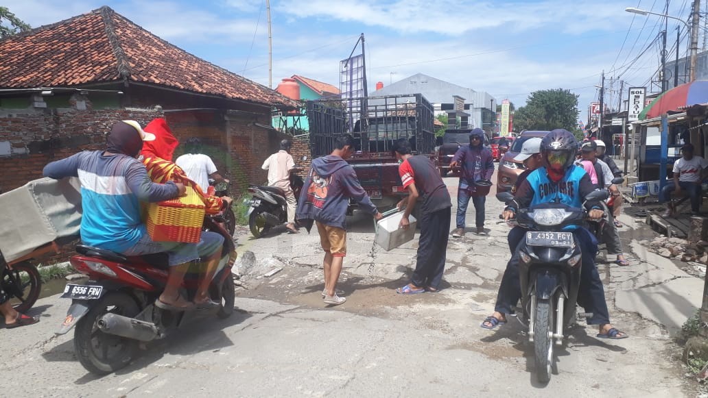 LensaHukum.co.id - IMG 20190501 WA0047 - Jalan Rusak Dinas PUPR Kabupaten Bekasi Tutup Mata