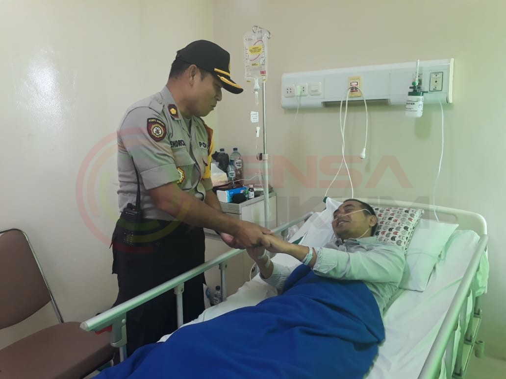 LensaHukum.co.id - IMG 20190508 WA0019 - Kapolsek Cikbar Jenguk Ketua KPU Kab.Bekasi di RSUD