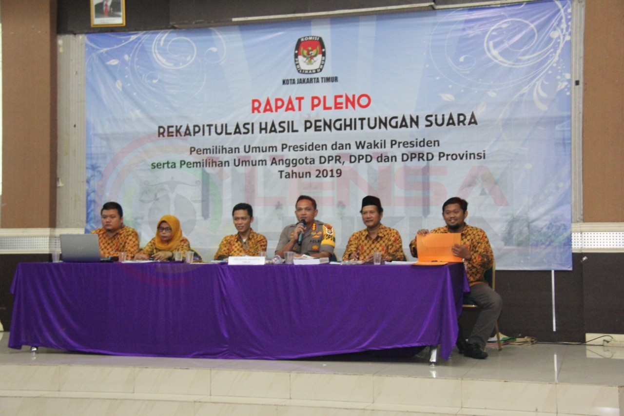 LensaHukum.co.id - IMG 20190517 WA0045 - Kapolsek Metro Pulogadung Pimpin Pengamanan Rapat Pleno Personil TNi  Polri DiSiagakan