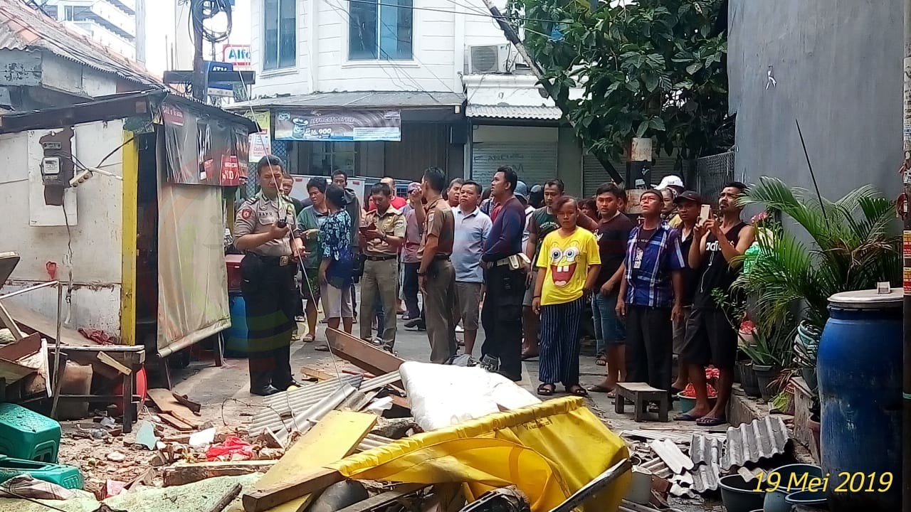 LensaHukum.co.id - IMG 20190519 WA0158 - GEDUNG AMBRUK DI PASAR BARU TIMBULKAN KORBAN JIWA