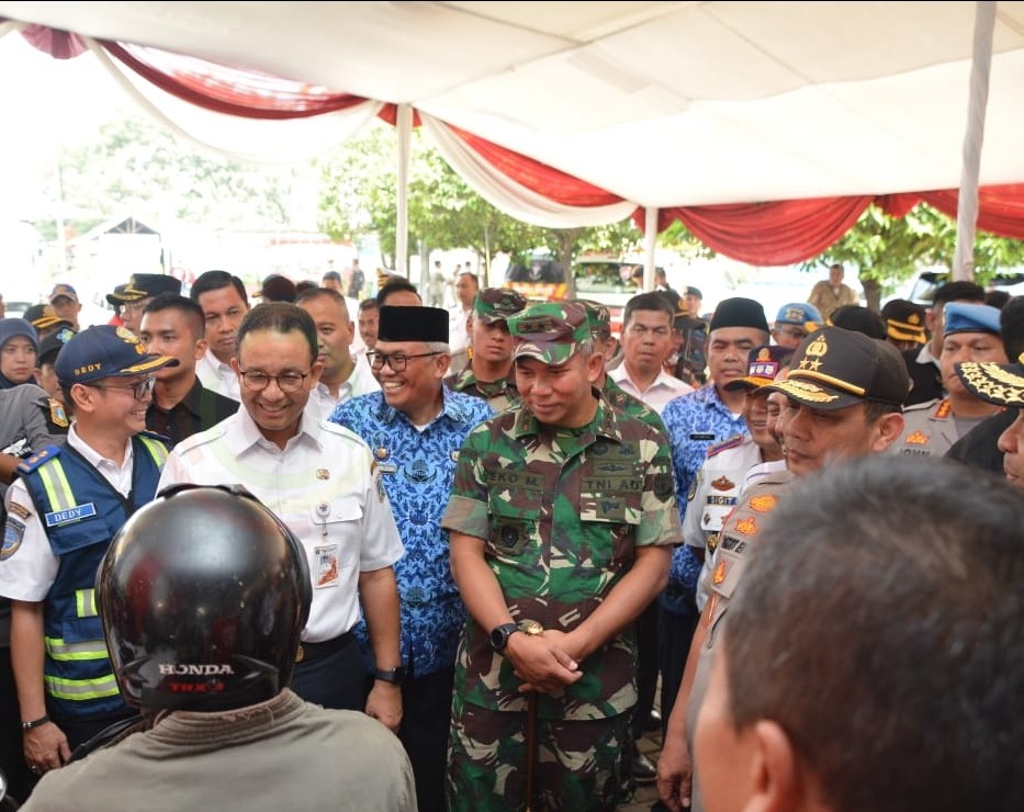 LensaHukum.co.id - 20190601 214956 - Gubernur Anis Baswedan Cek Kesiapan dan Pengamanan Arus Mudik di Terminal Kampung Rambutan