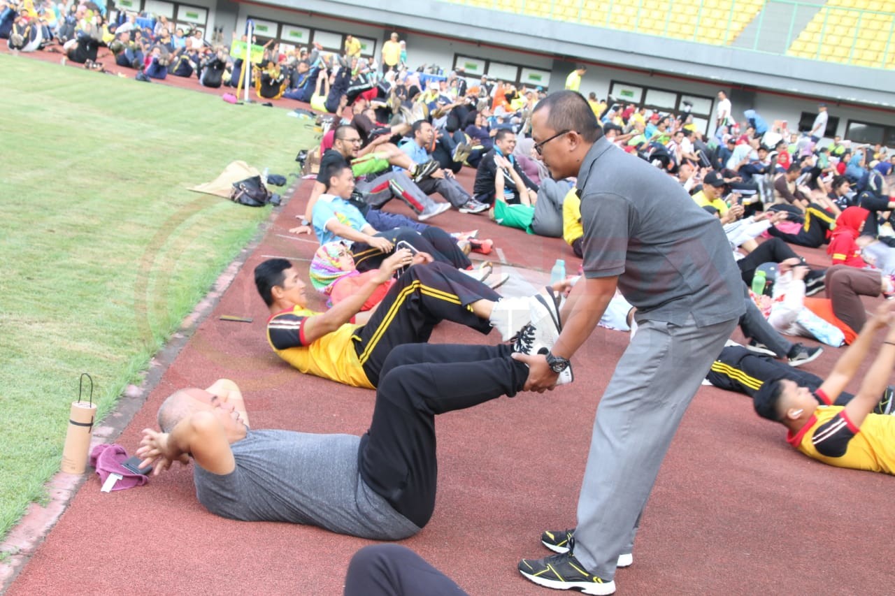 LensaHukum.co.id - IMG 20190618 WA0051 - Saran Walikota ASN dan Non ASN Senam Sparco di Stadion Patriot