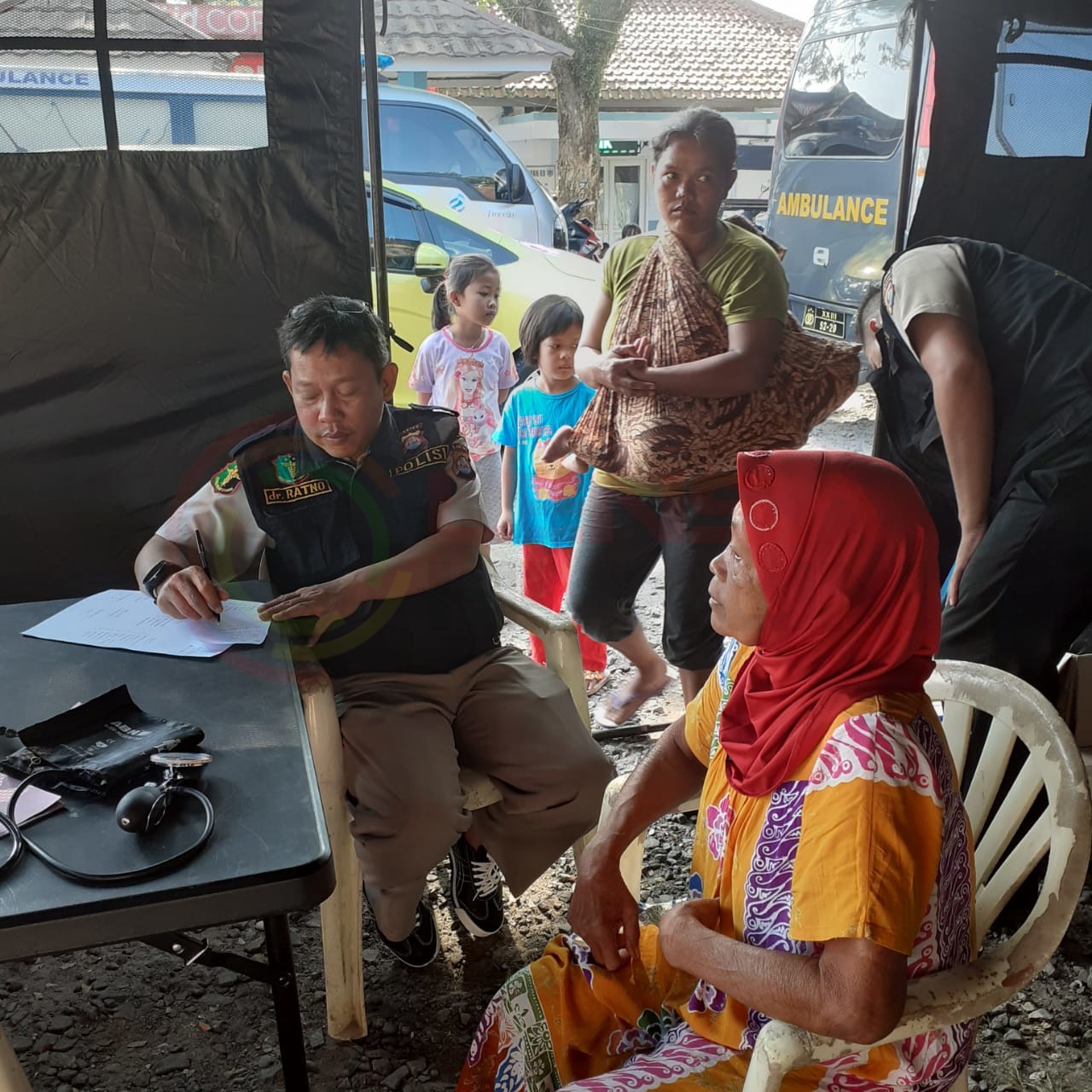 LensaHukum.co.id - IMG 20190624 WA0044 - Peringati Hari Bhayangkara Ke-73 Bidokkes Polda Banten Berikan Pelayanan Gratis di Pandeglang