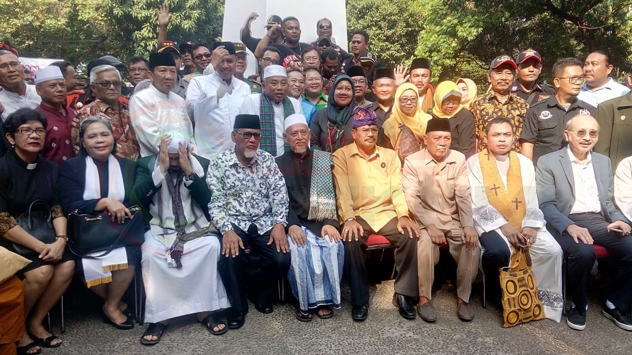 LensaHukum.co.id - IMG 20190706 WA0049 - Silaturahmi Di Monumen Perjuangan Rakyat Bekasi Bersama Walikota Bekasi