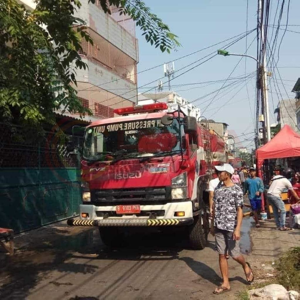 LensaHukum.co.id - IMG 20190713 WA0066 - Rumah Di Jembatan Besi Tambora Jakarta Barat Hangus Terbakar