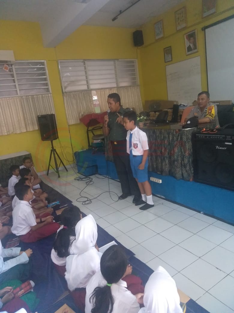 LensaHukum.co.id - IMG 20190716 WA0140 - Semangat Generasi Muda SMPN 155 Cikoko Giat Wasbang Oleh Koramil 02 MP