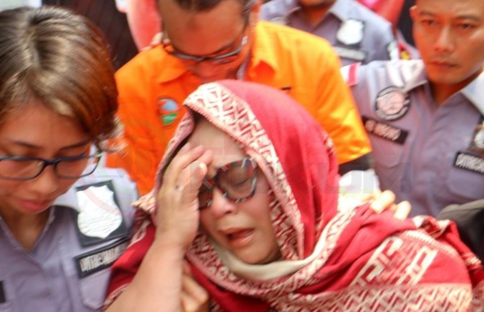 LensaHukum.co.id - IMG 20190722 WA0121 - Nunung Srimulat Menangis Meminta Maaf Saat Konferensi Pers