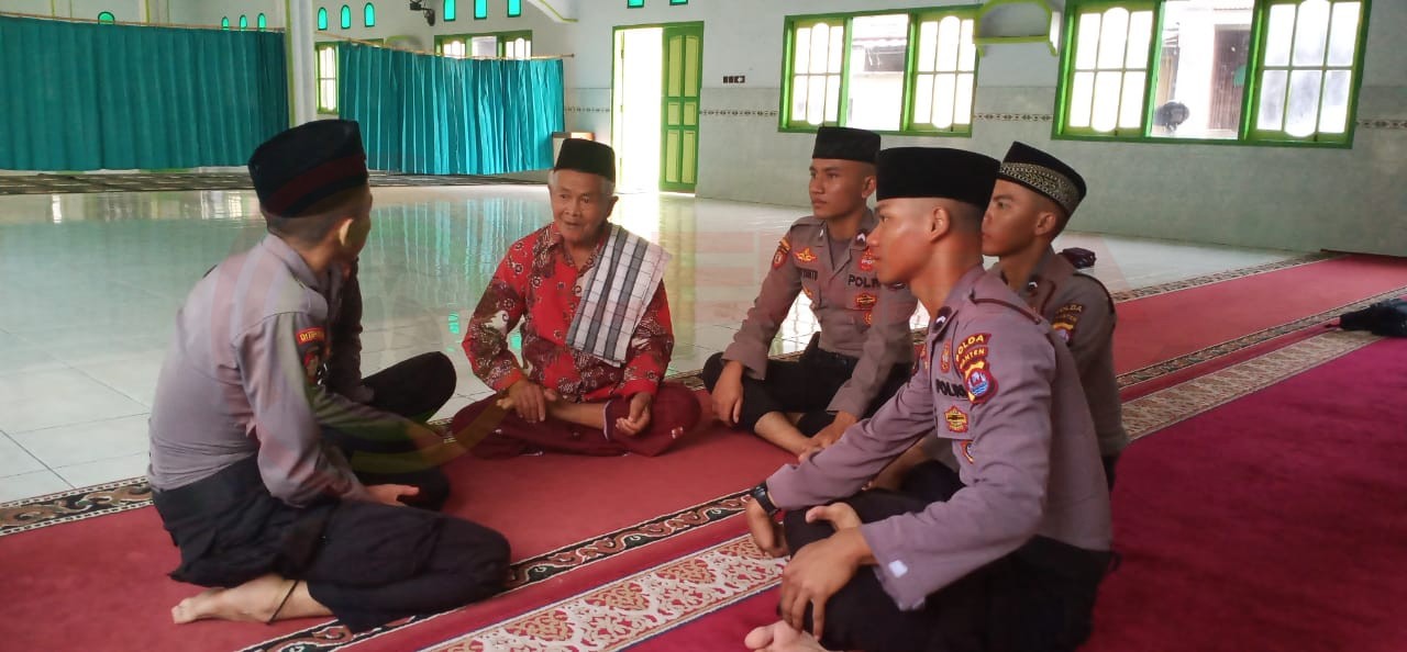 LensaHukum.co.id - IMG 20190724 WA0109 - Ditsamapta Polda Banten Rutin Patroli Dialogis Cegah Paham Radikalisme