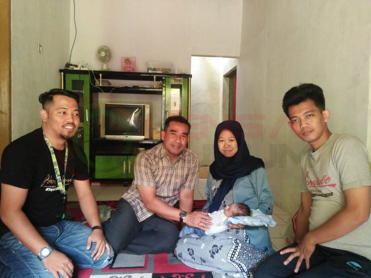 LensaHukum.co.id - IMG 20190727 WA0028 - Jalin Silaturahmi Kabid Humas Polda Banten Sambangi Kediaman Wartawan