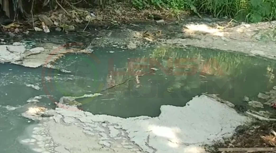 LensaHukum.co.id - IMG 20190728 WA0134 - Di Duga PT. Darmex Buang Limbah Dan Kotori Kali Dinas Lingkungan Hidup Tutup Mata