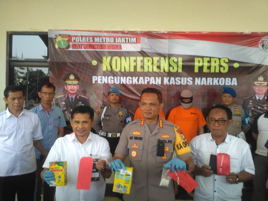 LensaHukum.co.id - IMG 20190801 WA0107 - Dua Kurir Sabu Di Rutan Cipinang Berhasil Di Gagalkan Polres Metro Jakarta Timur