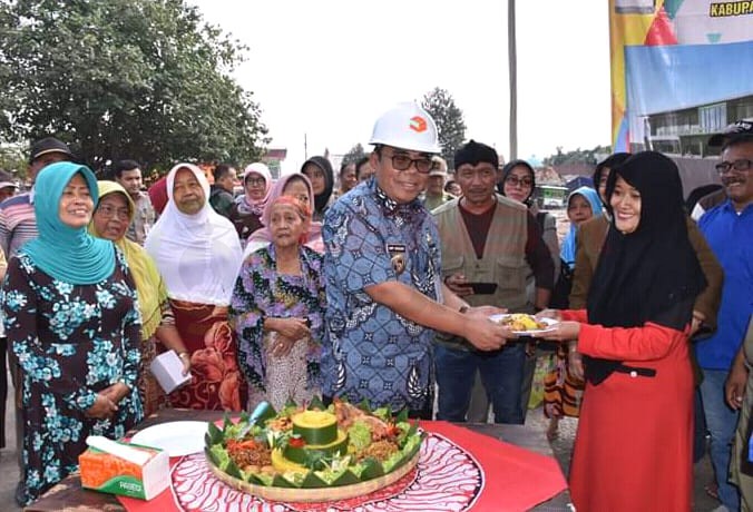 LensaHukum.co.id - IMG 20190801 WA0132 - Bupati Pekalongan Resmikan Pembangunan Pasar KedungWuni