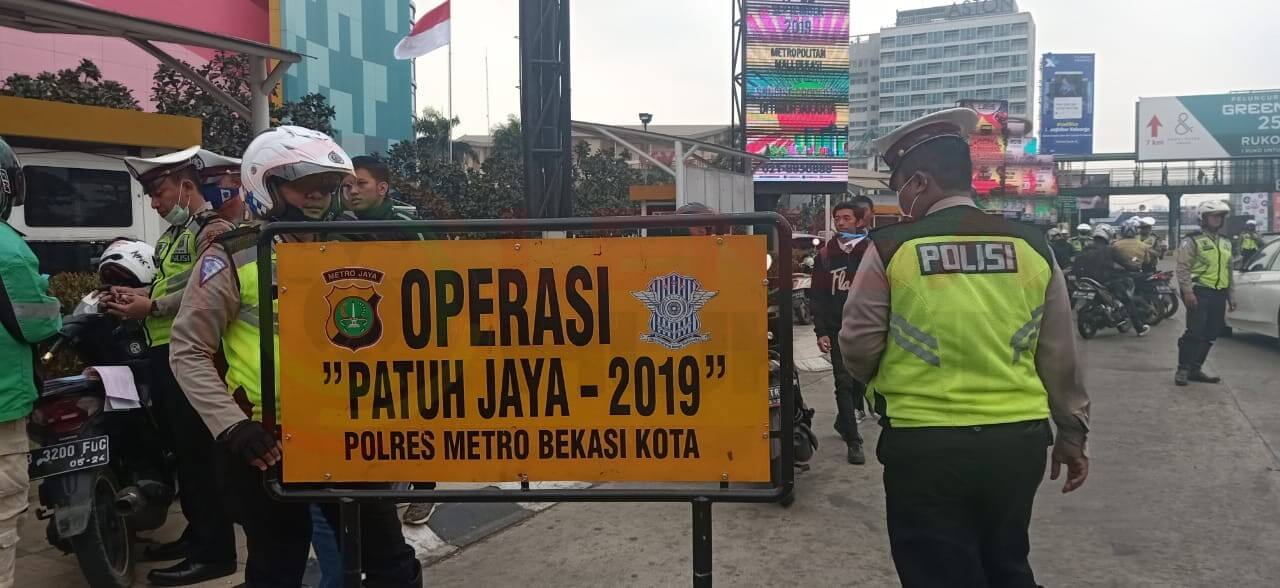 LensaHukum.co.id - IMG 20190905 WA0120 - Operasi Patuh Jaya Polres Bekasi Berjalan Tertib Bersama Wakasat Lantas