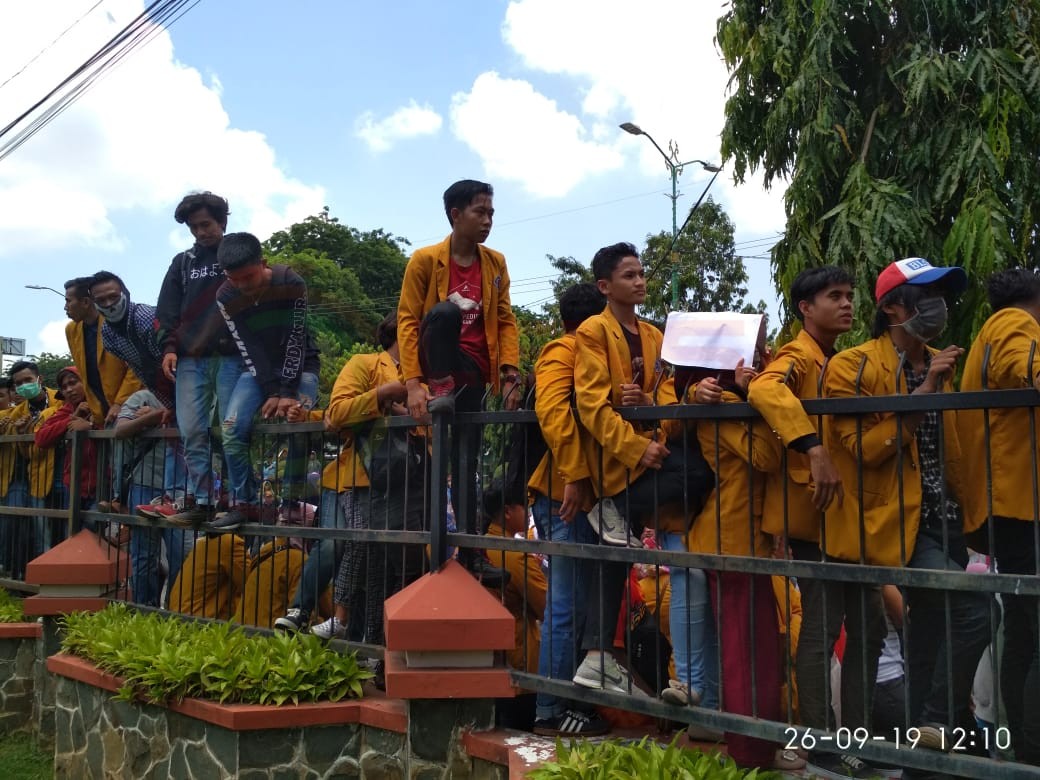 LensaHukum.co.id - IMG 20190926 WA0125 - Aliansi Mahasiswa Sumenep (AMS) Gelar Tolak RUU KPK Dan RKUHP