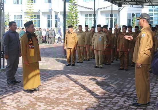 LensaHukum.co.id - IMG 20191014 WA0041 - Bupati Serahkan SK Gubernur Aceh Pemenang Lomba Penilaian Tenaga Kesehatan Teladan Pusat Kesehatan Masyarakat Se -Aceh  Tahun 2019