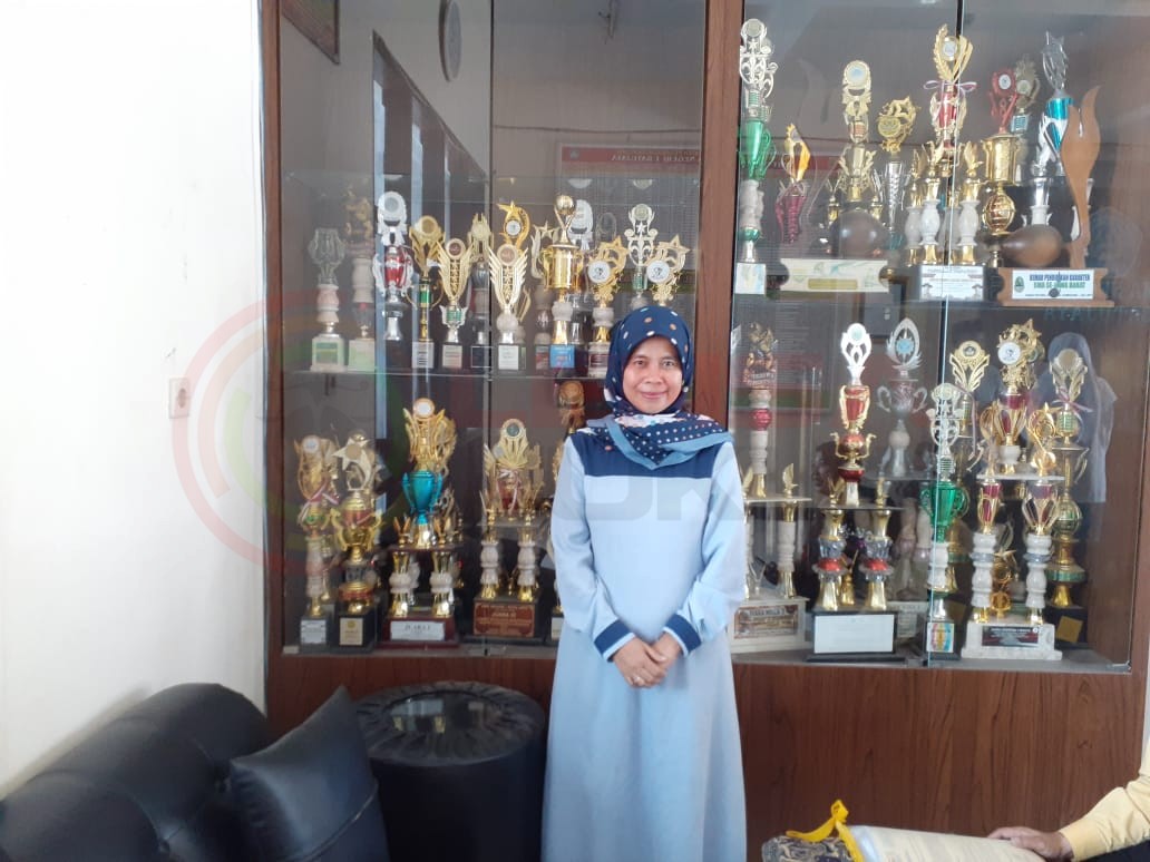 LensaHukum.co.id - IMG 20191022 WA0038 - Keunikan SMAN 1 Batujaya Dalam Memberikan Pengajaran Dan Himbauan Dan Prestasinya