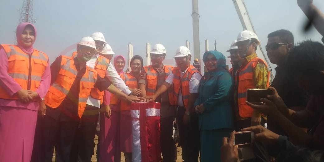 LensaHukum.co.id - IMG 20191212 WA0031 - Walikota Bekasi Dan Kapolda Metro Jaya Hadir Meresmikan Pemasangan Tiang Pancang Pembangunan Polres Metro Jaya Kota Bekasi