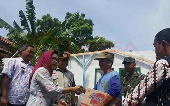 LensaHukum.co.id - IMG 20191214 WA0068 - Wakil Bupati Serahkan Bantuan Tinjau Akibat Puting Beliung