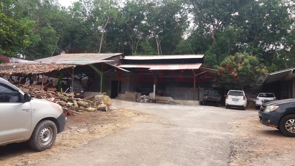 LensaHukum.co.id - IMG 20191221 WA0044 - Gudang Dan Penggorengan Pasir Timah Di Parit Tiga Diduga Tak Berizin Wartawan DiLecehkan