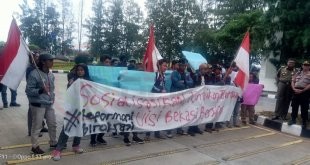 LensaHukum.co.id - IMG 20191230 WA0058 1 310x165 - Aksi Pandawa Dan Mahasiswa Kecam Insfrastruktur Yang Masih Kurang Berkwalitas