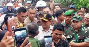 LensaHukum.co.id - IMG 20200106 WA0004 310x165 - Prabowo Menteri Pertahanan Kunjungi Korban Banjir Di Graha Prima