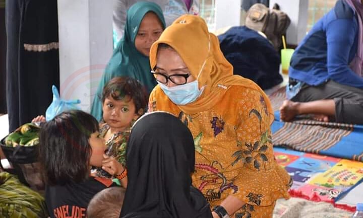 LensaHukum.co.id - IMG 20200220 WA0098 - Wakil Bupati Arini Sambangi Pengungsi