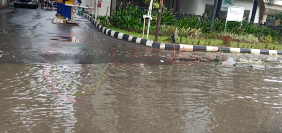 LensaHukum.co.id - Screenshot 20200221 005058 WhatsApp - Hujan Datang RSUD Kabupaten Bekasi ikut Jadi Pasar Dirut Sedih