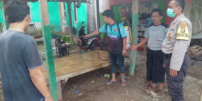 LensaHukum.co.id - IMG 20200328 WA0121 660x330 - Himbauan Bimaspol Aiptu Gojali Kepada Warga Karang Mekar Kabupaten Bekasi