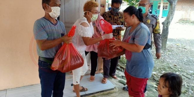 LensaHukum.co.id - Screenshot 20200407 192110 WhatsApp 660x330 - Mami Elsye Bagikan Sembako Kepada Warga Pacing Kabupaten Bekasi Dampak Virus Corona (Covid 19)