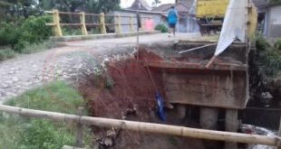 LensaHukum.co.id - IMG 20200619 WA0043 310x165 - Jembatan Kampung Siluman Ambruk Pemkab Kabupaten Bekasi Jangan Tutup Mata