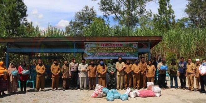 LensaHukum.co.id - IMG 20200630 WA0038 660x330 - Bupati Bener Meriah Serahkan Bantuan Ketahanan Pangan di Kampung Blang Benara Kecamatan Wih Pesam