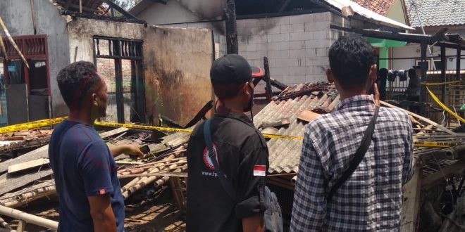 LensaHukum.co.id - IMG 20200831 WA0010 660x330 - Akinat Kosleting Listrik 4 Rumah Warga Di Lalap Si Jago Merah