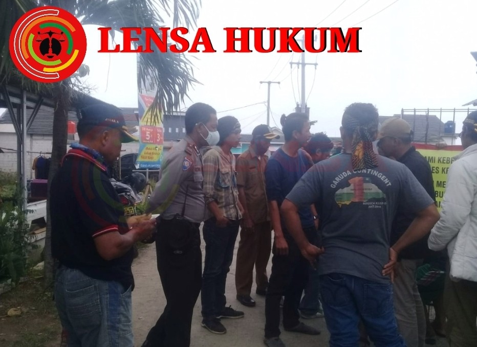 LensaHukum.co.id - Screenshot 20201104 220615 KineMaster - Diduga Konflik Badan Jalan Perumahan Sidomoro Sriamur Belum Terselesaikan