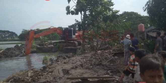 LensaHukum.co.id - Screenshot 20201127 172445 KineMaster 660x330 - Kegiatan Normalisasi Kali Ranggon Sangat Miris Diduga Kurangnya Pengawasan Proyek Siluman