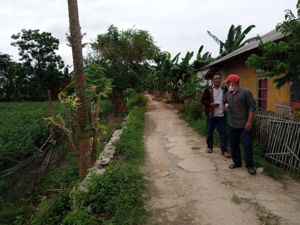LensaHukum.co.id - IMG 20210118 WA0130 - Kedes Sukaringin Di duga Sunat Anggaran Pembangunan TPT