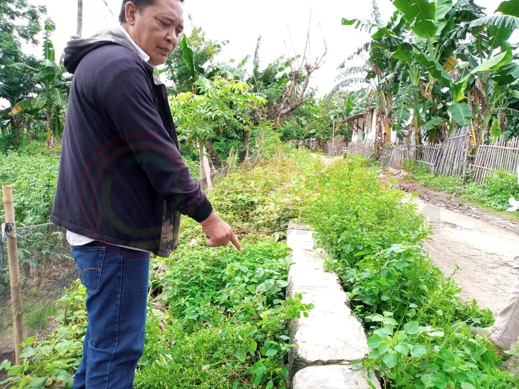 LensaHukum.co.id - IMG 20210118 WA0131 - Kedes Sukaringin Di duga Sunat Anggaran Pembangunan TPT
