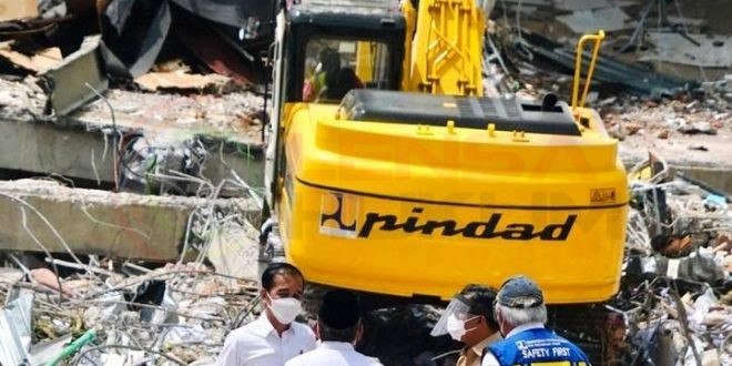 LensaHukum.co.id - IMG 20210119 WA0140 660x330 - Presiden Joko Widodo Tinjau Lokasi Bencana Alam di Provinsi Sulawesi Barat