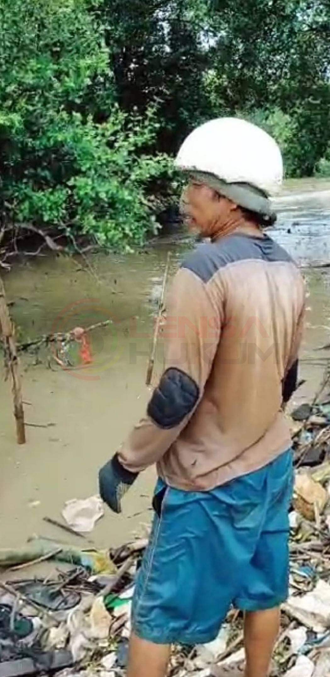 LensaHukum.co.id - Screenshot 20210118 234347 WhatsApp - Potongan Kaki Di Duga Korban Pesawat Sriwijaya Di Temukan Nelayan Muara Gembong